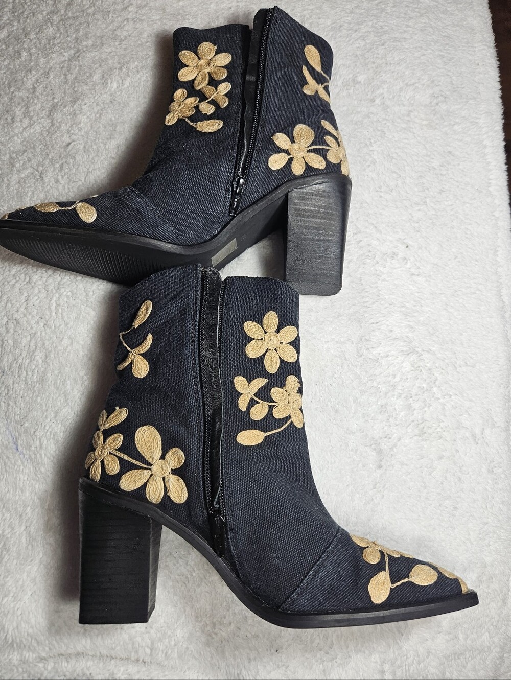Free People Embroidered Barclay Black Ankle Boots with  Floral Embroidery - Picture 8 of 15
